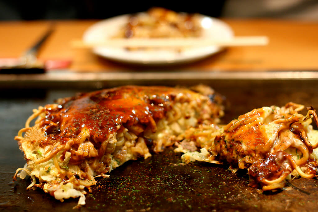 Okonomiyaki You Have To Eat These Dishes in Osaka