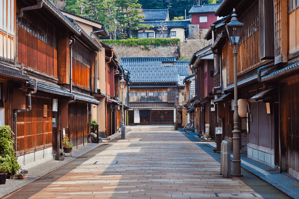 Higashi Chaya geisha teahouse district Kanazawa Japan 1140x760