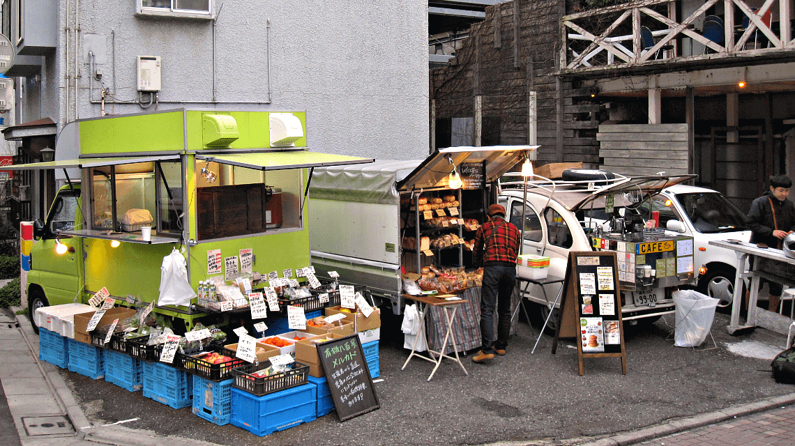Naka-Meguro canalside farmers' market and mobile cafe, Tokyo, Japan